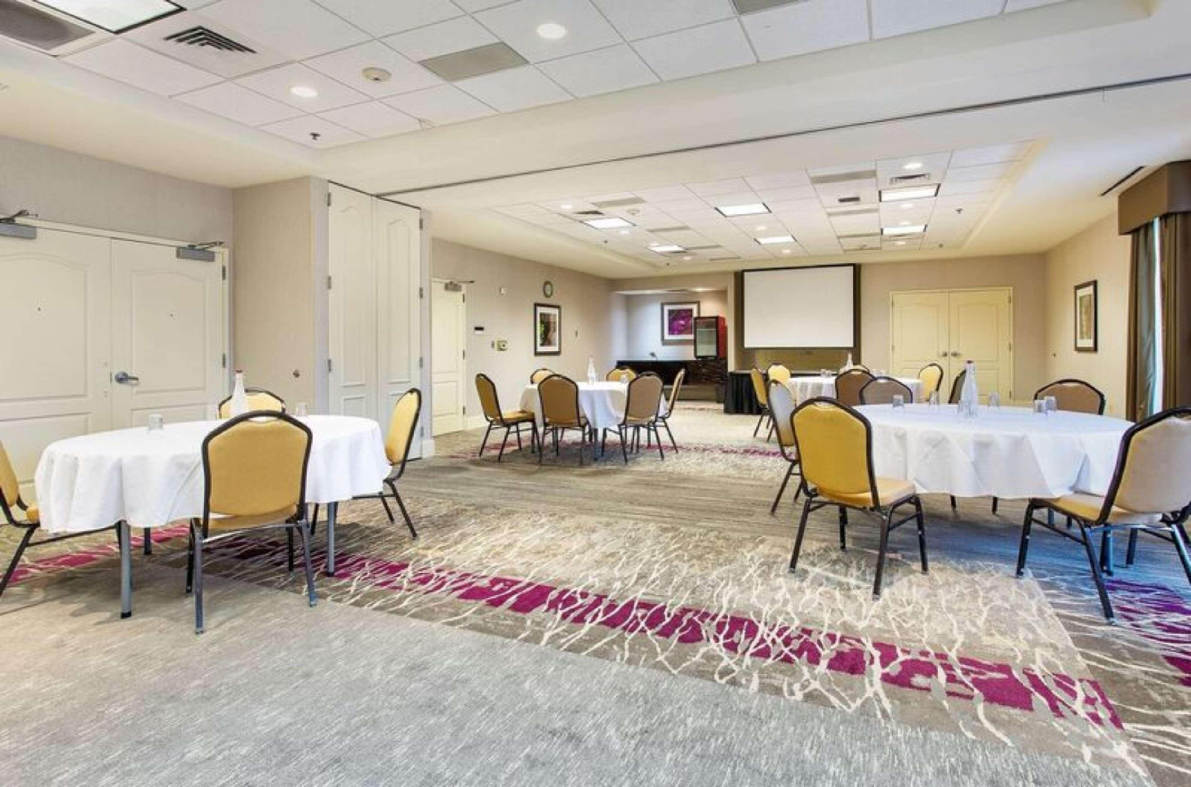 Hilton Garden Inn Knoxville West/Cedar Bluff Kültér fotó
