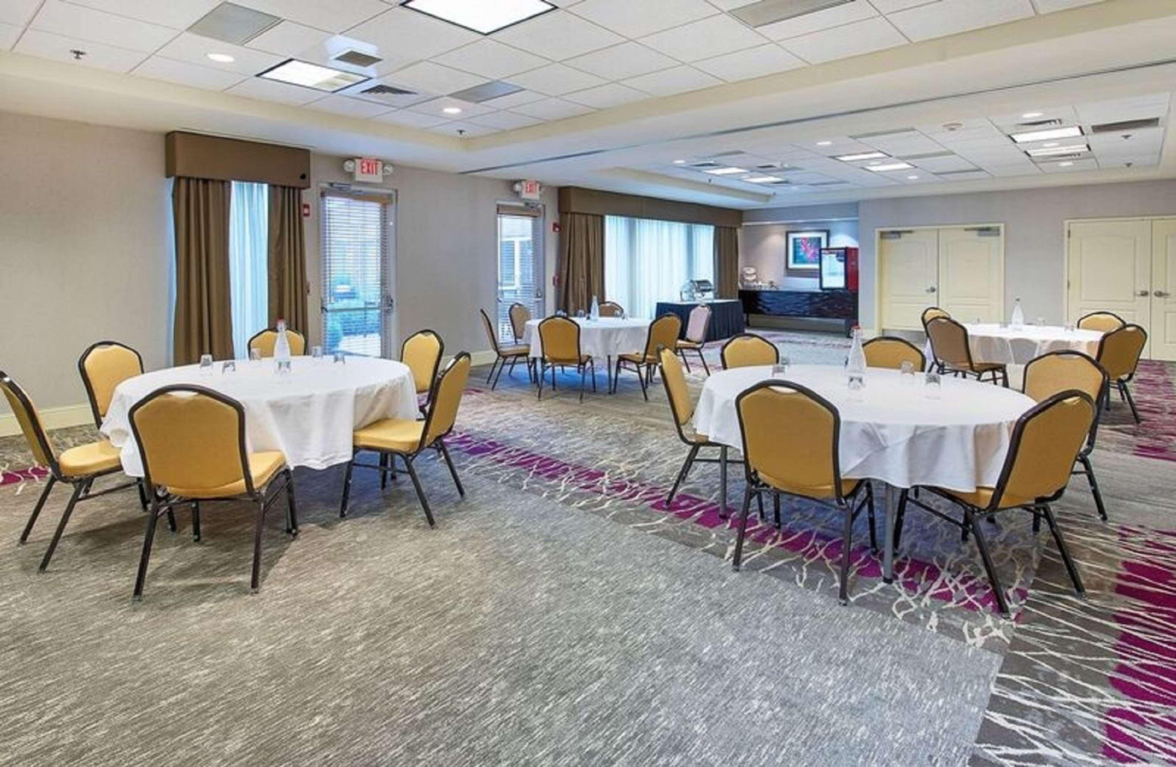 Hilton Garden Inn Knoxville West/Cedar Bluff Kültér fotó